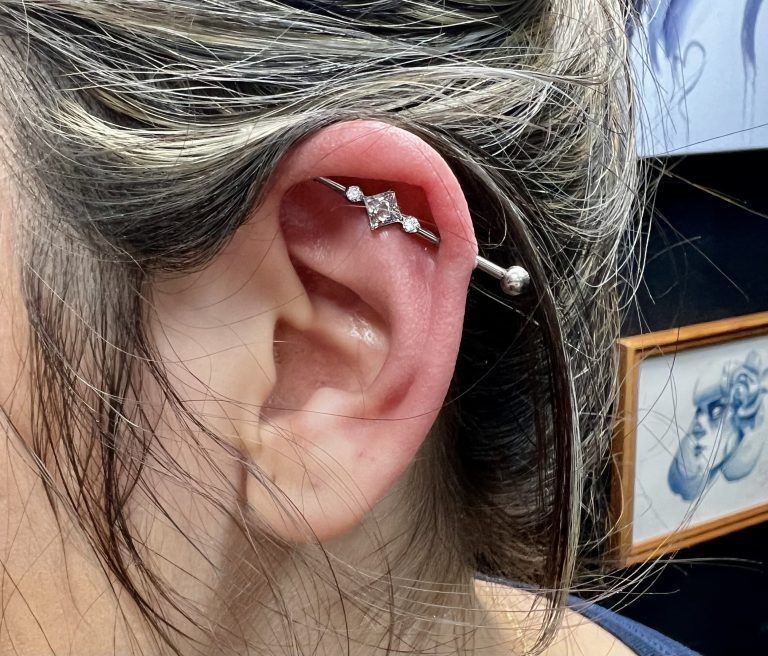 How to Clean New Piercing Safely: Pro-Grade Aftercare Guide